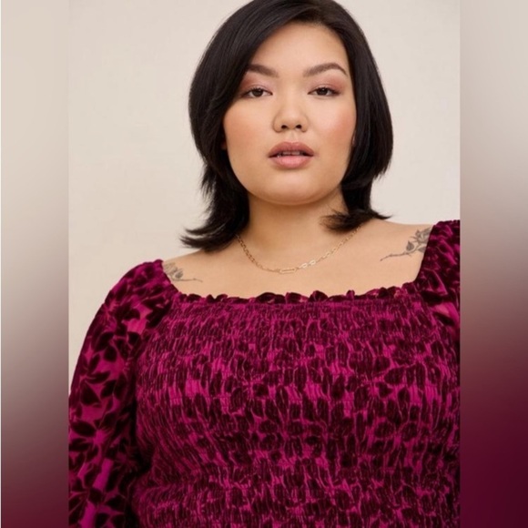 Torrid Blousom Sleeve Burned Out Smocked Velvet CropTop 3X 3 20/22 - Picture 3 of 9